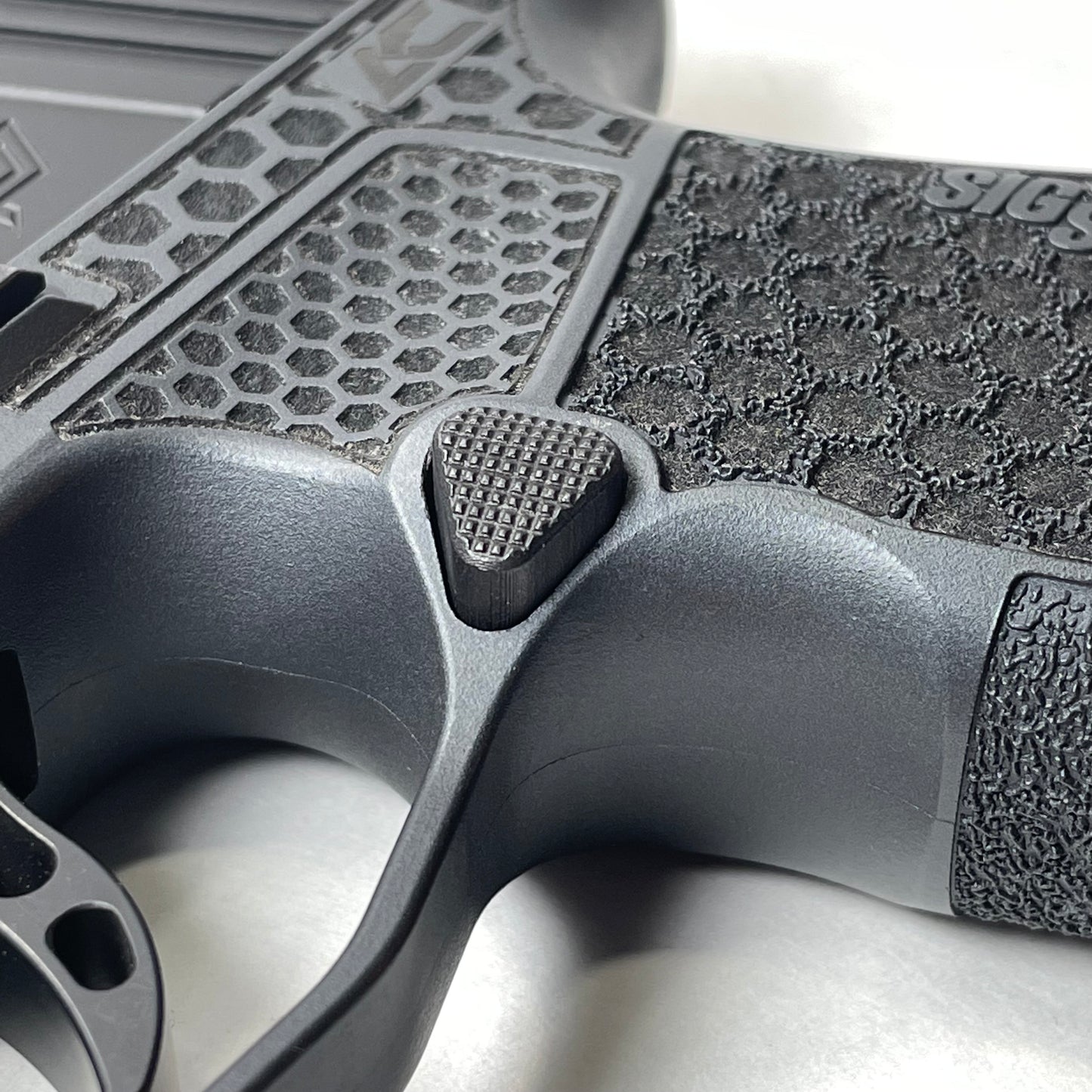 Armory Craft P365 Extended Magazine Release - BLACK image 6