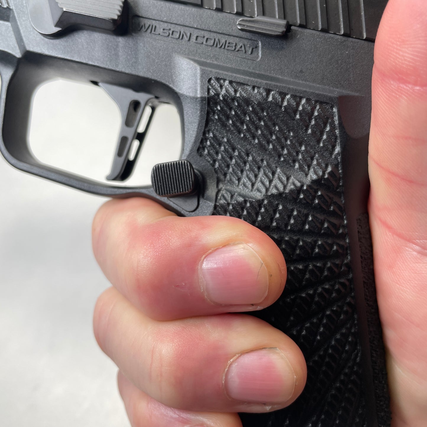 Align Tactical Offset P320 Extended Magazine Release image 4